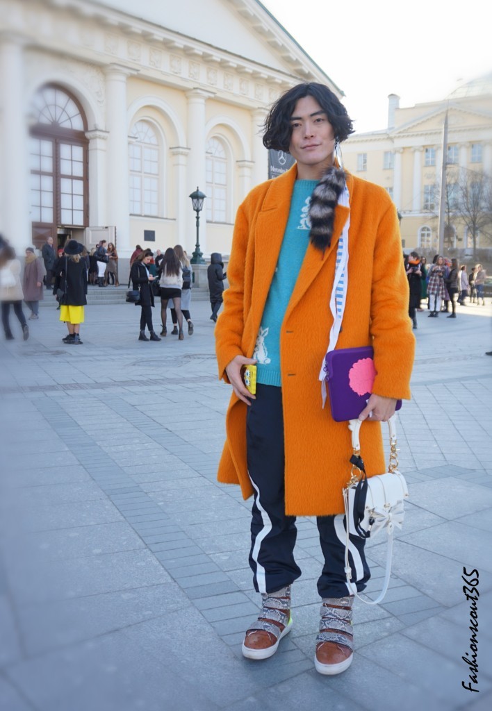 streetstyle-trends-japan-hipster-look-ss-2016-orange-coat-and-sneakers_2